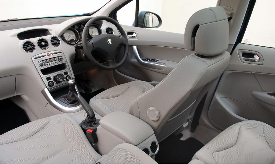  Peugeot 308 2007 года  (фото 78 из 125)